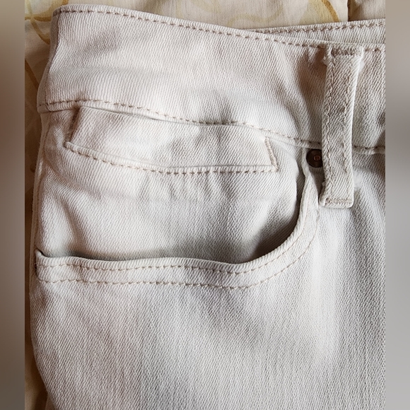 Chico's Platinum 5 pocket Jegging White Size 10 or 12 (1.5) - Picture 3 of 7
